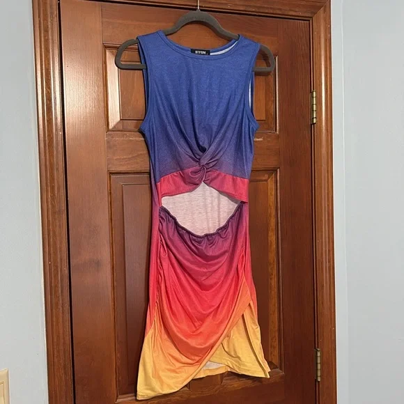 Vibrant Sunset Dress - Picture 2 of 3